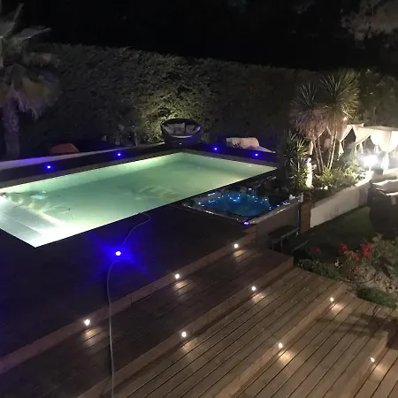 Grande Avec Piscine Et Proche De Montpellier Et Des Plages ヴィラ *